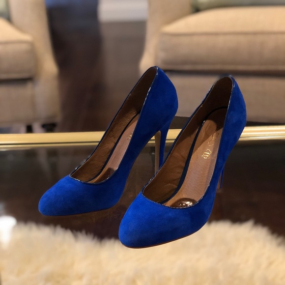 SOLD! Aldo Blue Suede Heels - Picture 5 of 6